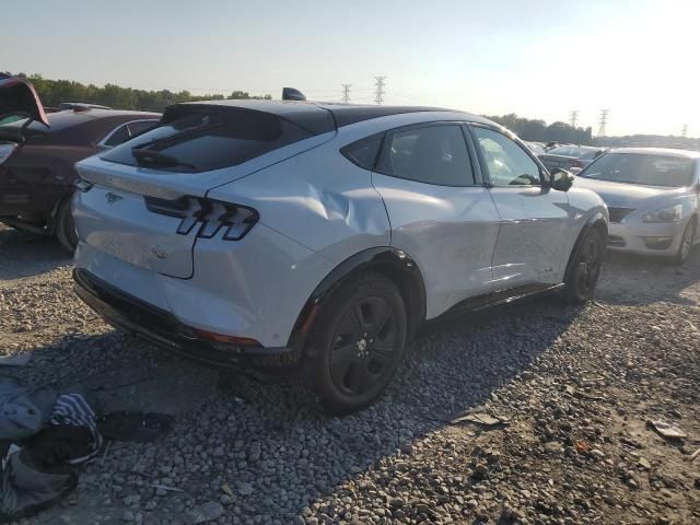 2022 Ford Mustang MACH-E California Route 1