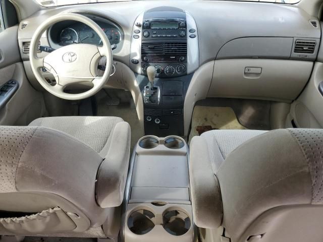 2008 Toyota Sienna LE