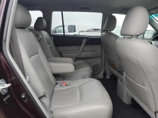 2013 Toyota Highlander Base