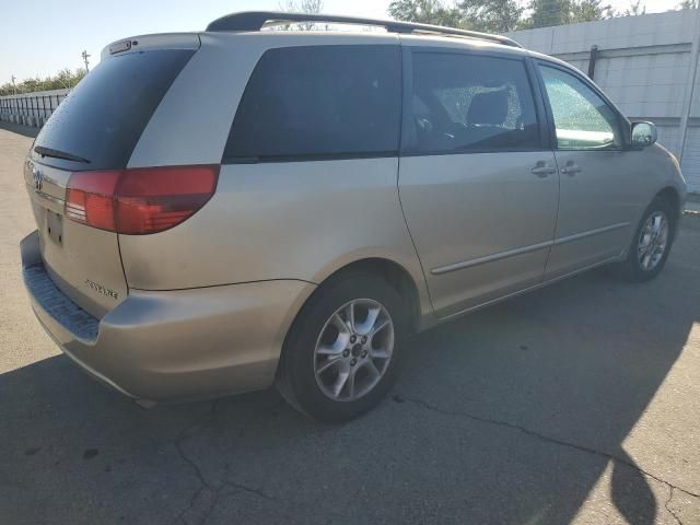 2005 Toyota Sienna XLE