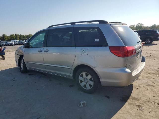 2009 Toyota Sienna CE