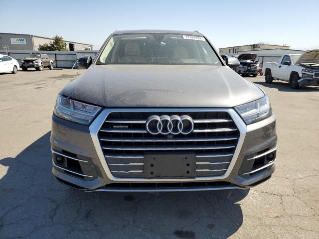 2019 Audi Q7 Prestige