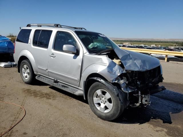 2006 Nissan Pathfinder LE