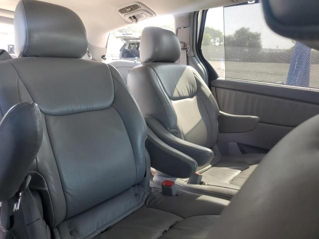 2005 Toyota Sienna XLE