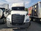 2019 Freightliner Cascadia 126