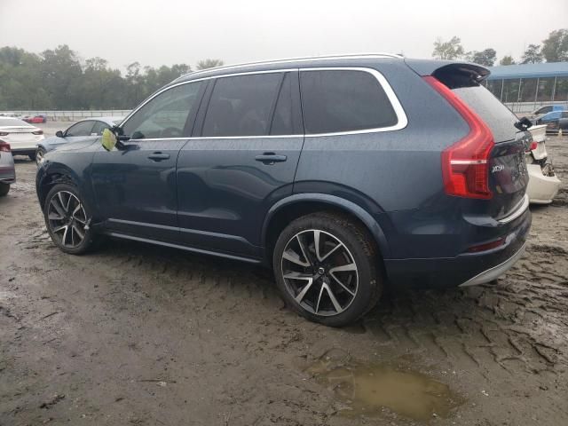 2022 Volvo XC90 T6 Momentum