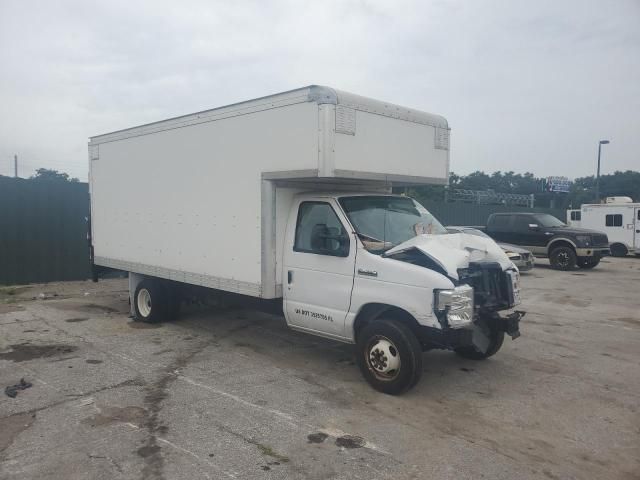 2021 Ford Econoline E450 Super Duty Cutaway Van