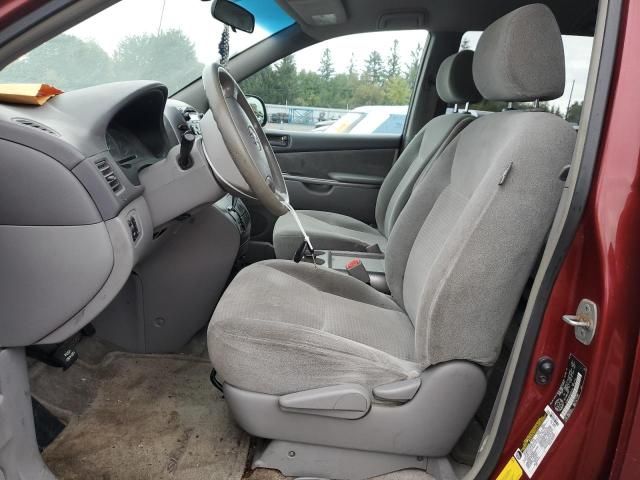 2006 Toyota Sienna CE