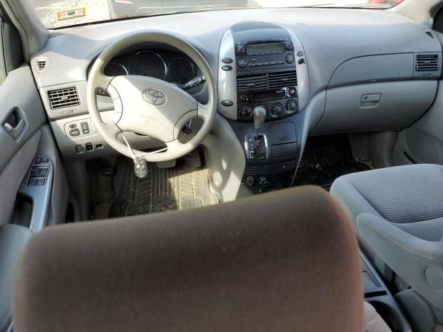 2006 Toyota Sienna LE