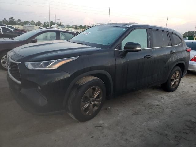 2023 Toyota Highlander Hybrid Bronze Edition