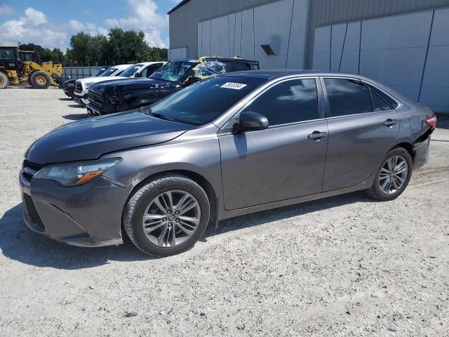 2016 Toyota Camry LE