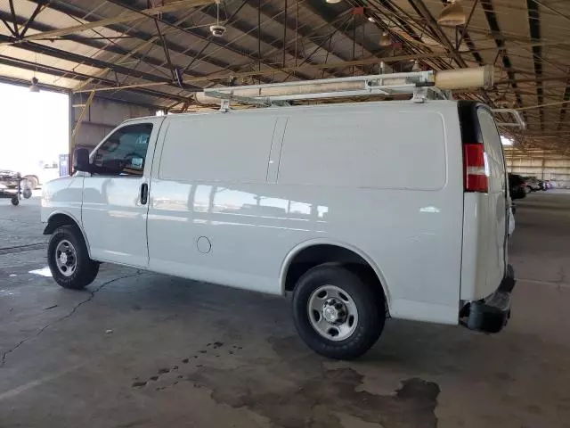 2020 Chevrolet Express G2500