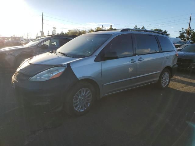 2009 Toyota Sienna CE