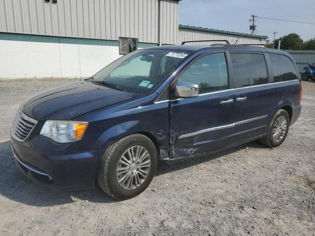 2014 Chrysler Town & Country Touring L