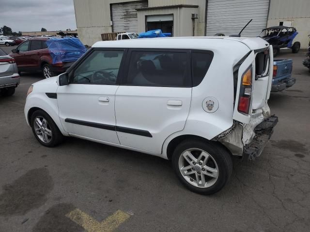 2010 KIA Soul +