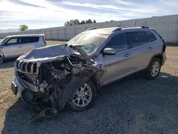 Jeep Cherokee Latitude Vehiculos salvage en venta: 2018 Jeep Cherokee Latitude