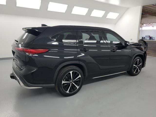 2021 Toyota Highlander XSE