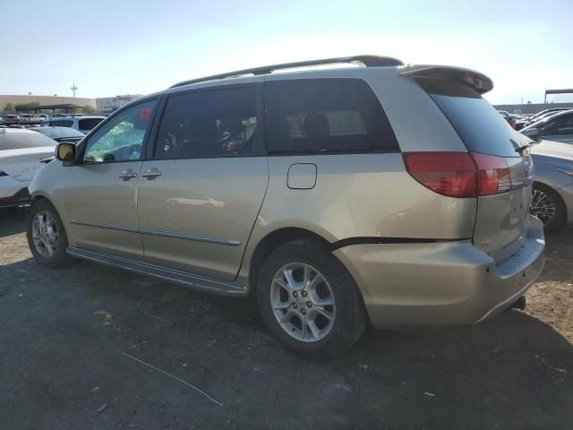 2004 Toyota Sienna XLE