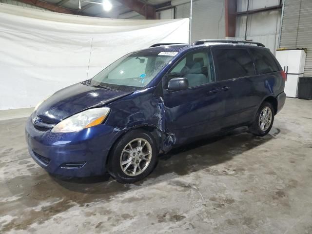 2006 Toyota Sienna LE