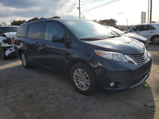 2012 Toyota Sienna XLE