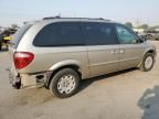 2002 Chrysler Town & Country LX