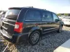 2016 Chrysler Town & Country Touring L