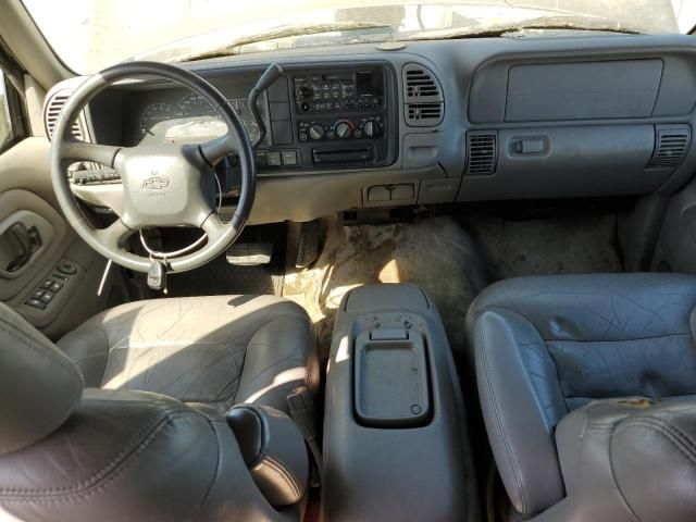 1999 Chevrolet Suburban K2500