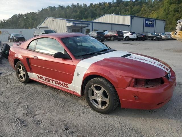 2000 Ford Mustang