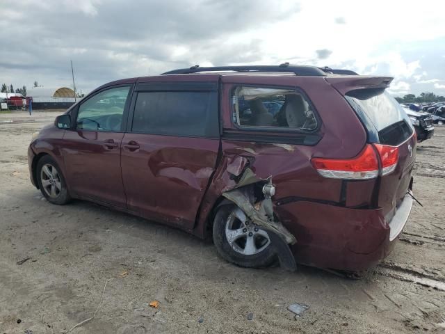 2011 Toyota Sienna LE