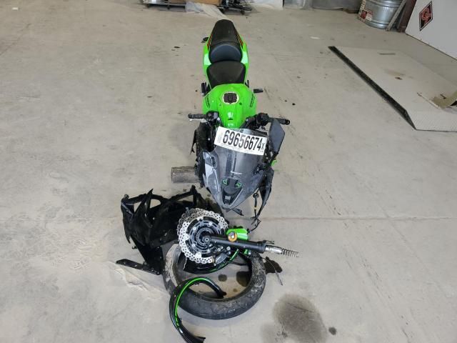 2024 Kawasaki EX650 P