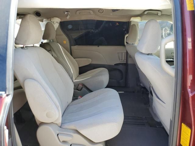 2013 Toyota Sienna LE