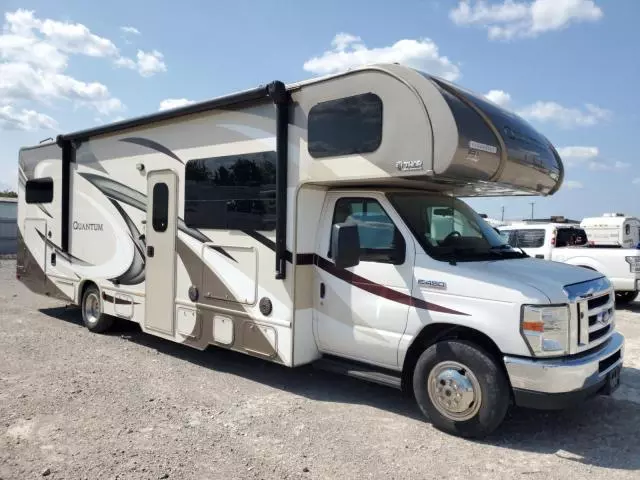 2016 Ford Econoline E450 Super Duty Cutaway Van