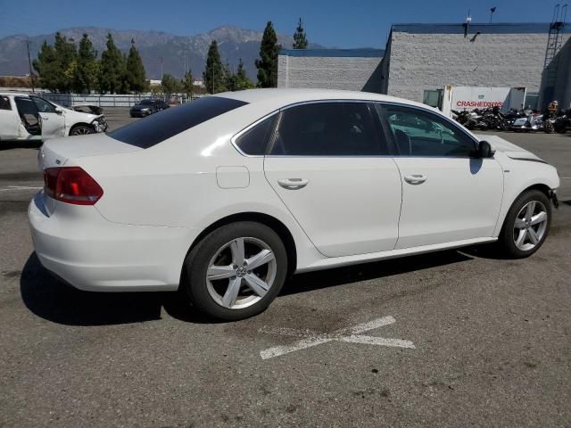 2014 Volkswagen Passat S