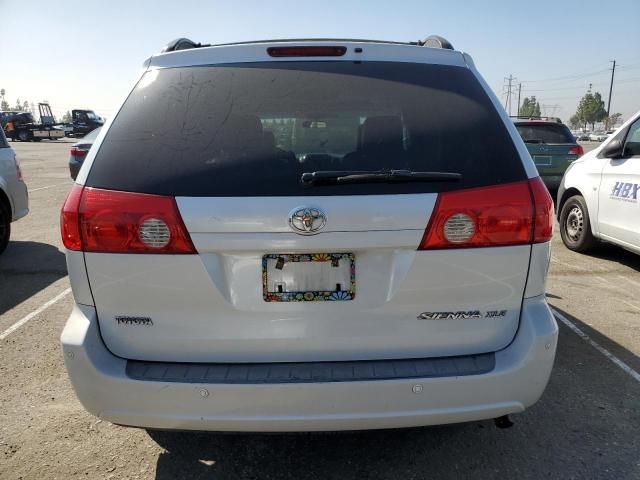 2007 Toyota Sienna XLE