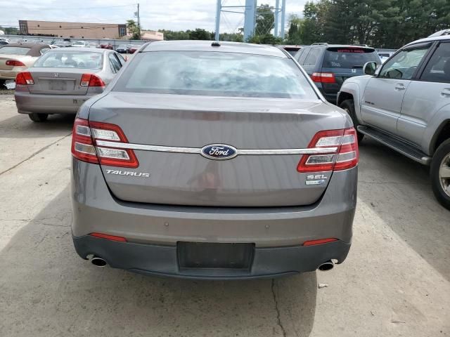 2013 Ford Taurus SEL