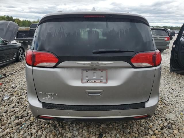 2017 Chrysler Pacifica Touring L Plus