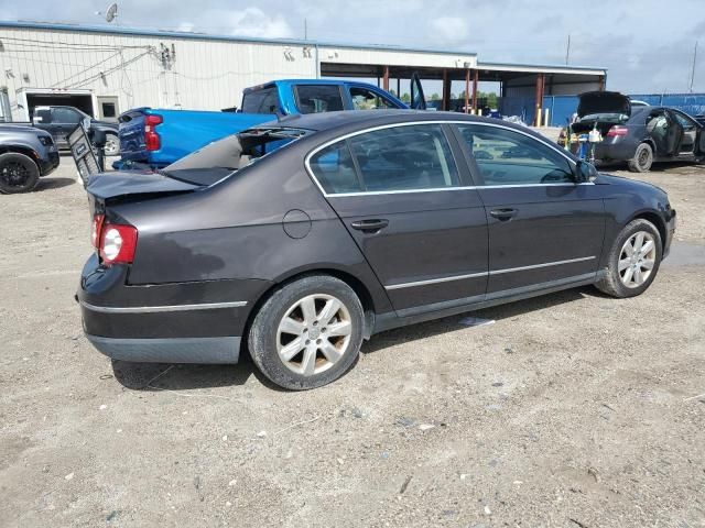 2006 Volkswagen Passat 2.0T Luxury