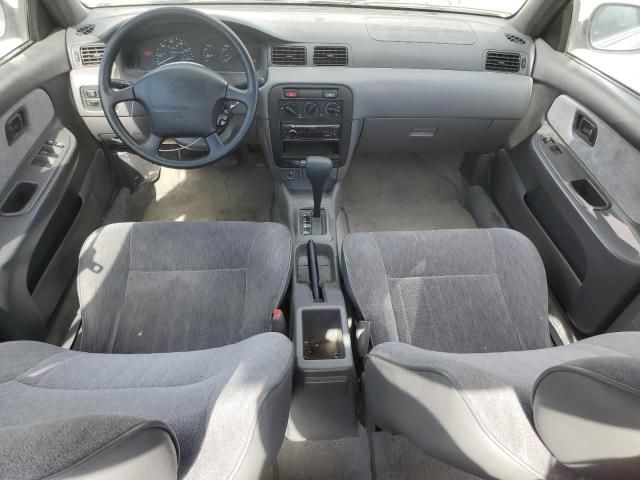 1997 Nissan Sentra Base