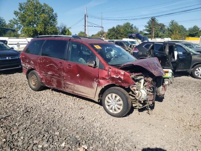 2009 Toyota Sienna CE