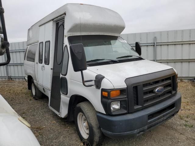 2011 Ford Econoline E350 Super Duty Van