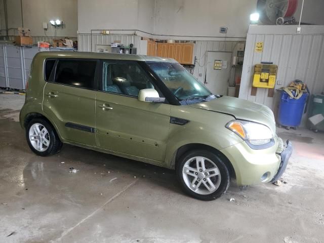 2011 KIA Soul +