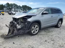 Carros salvage sin ofertas aún a la venta en subasta: 2015 Toyota Highlander Limited