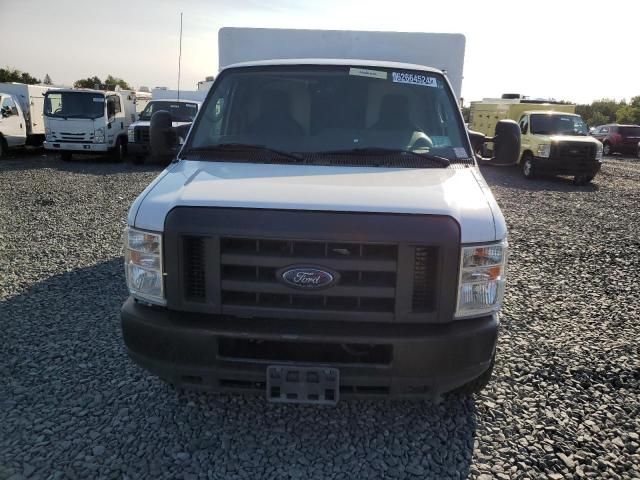 2018 Ford E450 Super Duty Refrigerated Truck