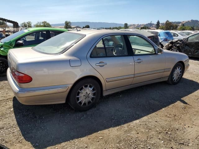 2000 Mercedes-Benz E 320