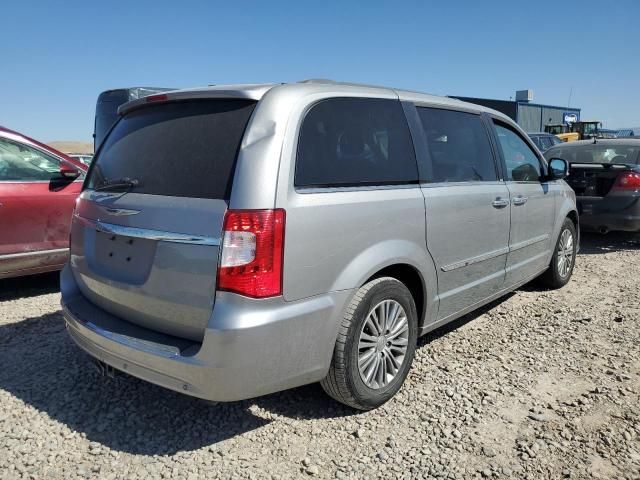 2014 Chrysler Town & Country Touring L