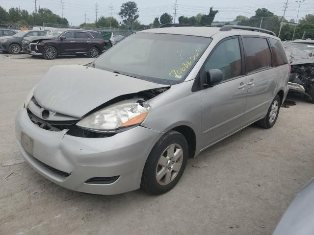 2010 Toyota Sienna CE