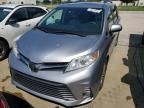 2018 Toyota Sienna XLE