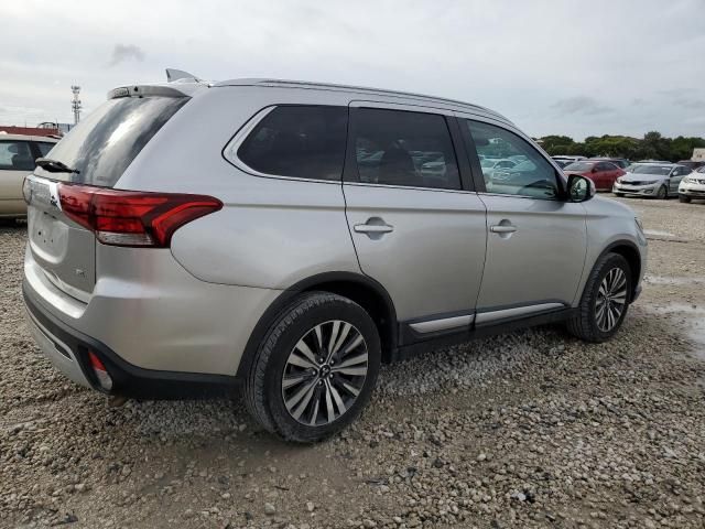 2020 Mitsubishi Outlander SE