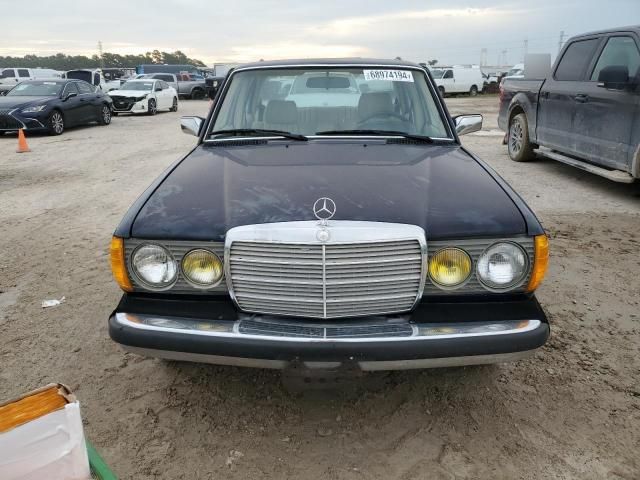 1984 Mercedes-Benz 300 DT