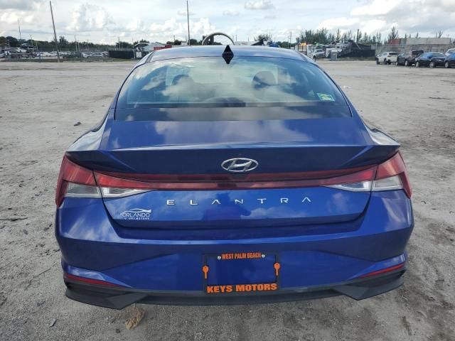 2021 Hyundai Elantra SE